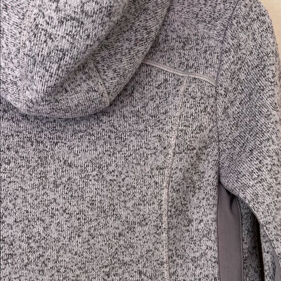Like New! Athleta Stronger Hooded Jacket Zip-Up Gray Pockets in Size XS - Picture 8 of 14